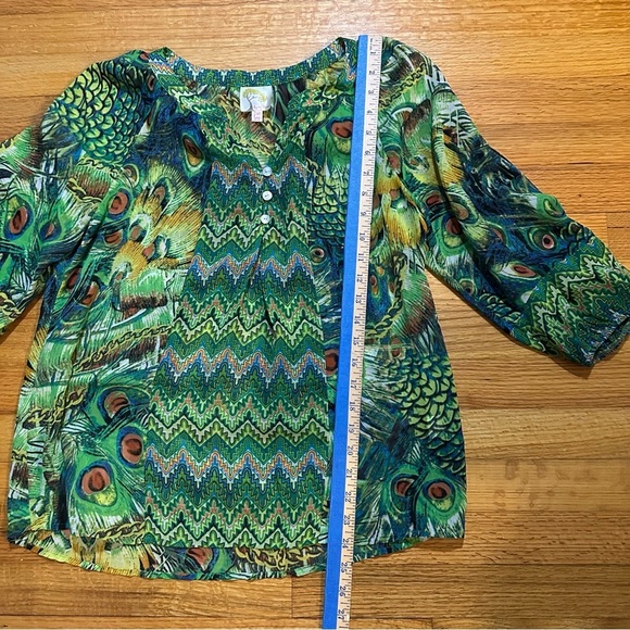 Fig & Flower Green Peacock Print Tie Top Size PM (B3 - Picture 9 of 9